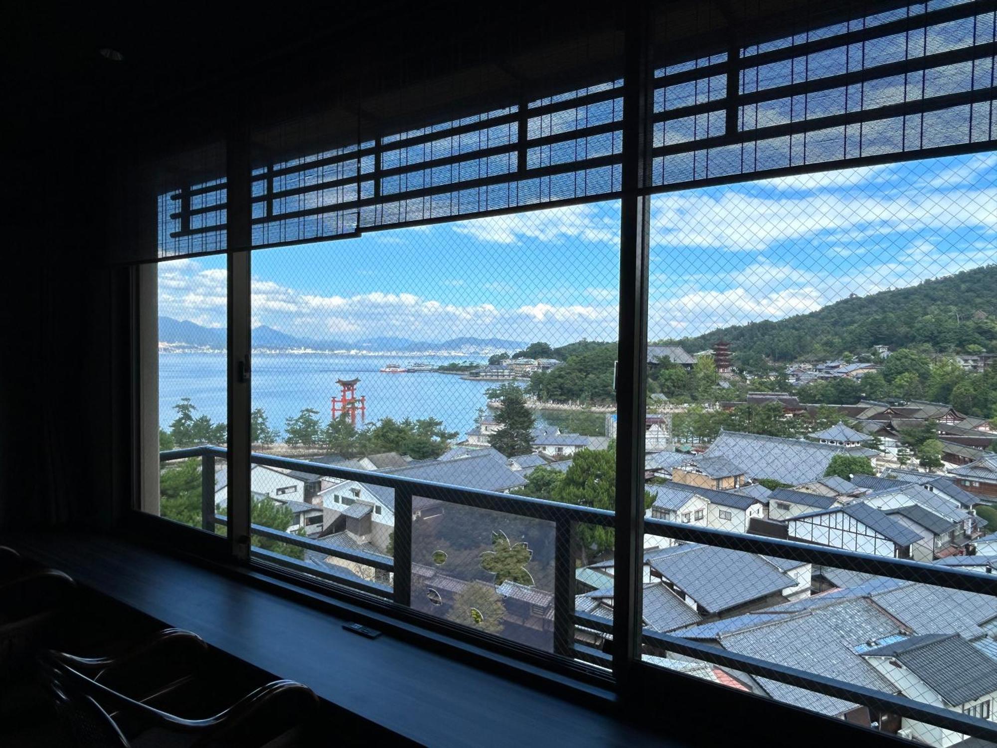 Jukeiso Hotel Hatsukaichi Exterior foto