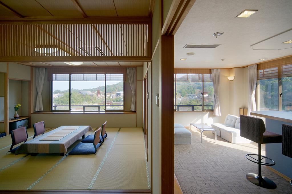 Jukeiso Hotel Hatsukaichi Exterior foto