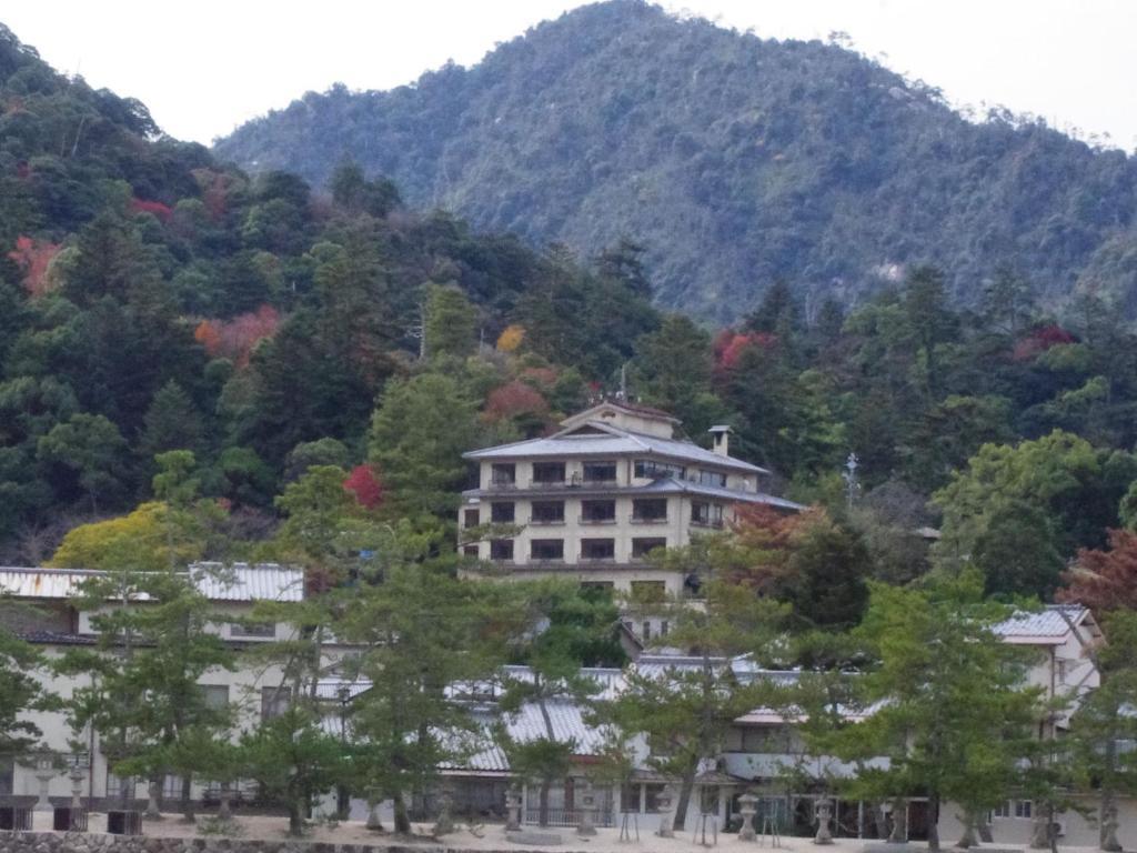 Jukeiso Hotel Hatsukaichi Exterior foto